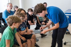 10a Natuurkunde was nog nooit zo boeiend Iedereen Einstein 21-5-2018 DSC_2202 web ©ODE